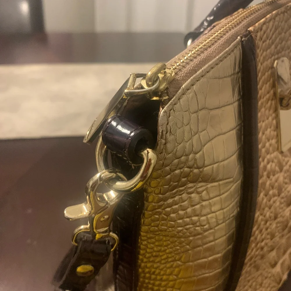 Brahmin medium duxbury tote - Picture 7 of 10